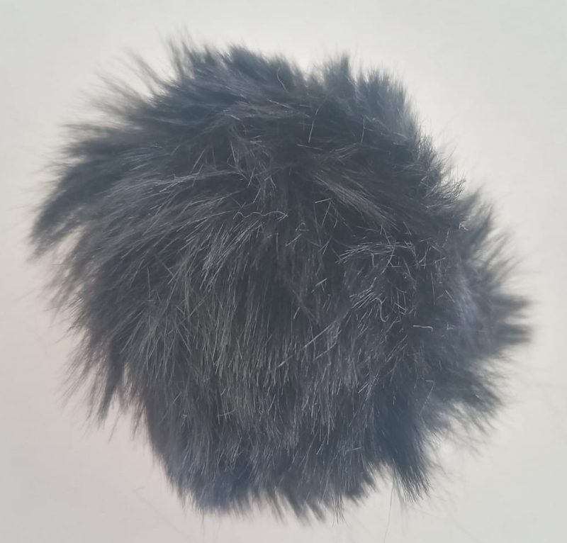 Pompon Peludo Negro 7cm