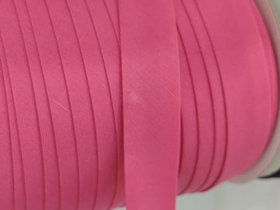 Sesgo Llano Color Fucsia 1.5mm X Metro — MKS Mercería