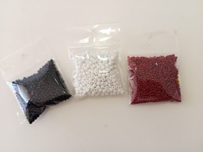 Mullos PequeÑos Negro, Rojo, Blanco
