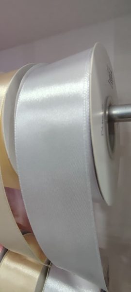 Cinta Satin Generica 4.00cm Color Blanco X Metro — MKS Mercería